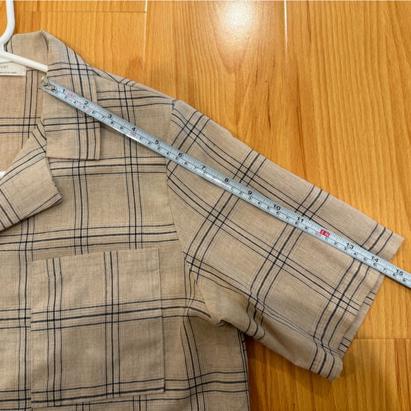 Oak + Fort Cropped Short Sleeve Button Up Size Small - Picture 6 of 6